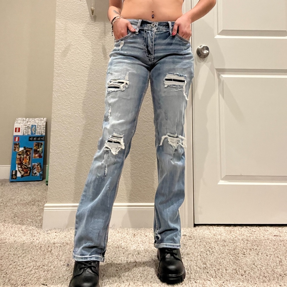 Low Rise Unisex BKE Aiden distressed bootcut jeans